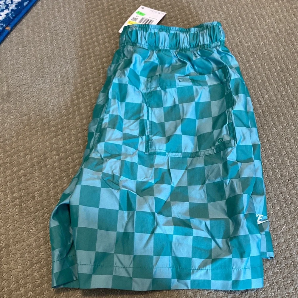 NWT NIKE GREEN CHECKERED SWIM SHORTS
